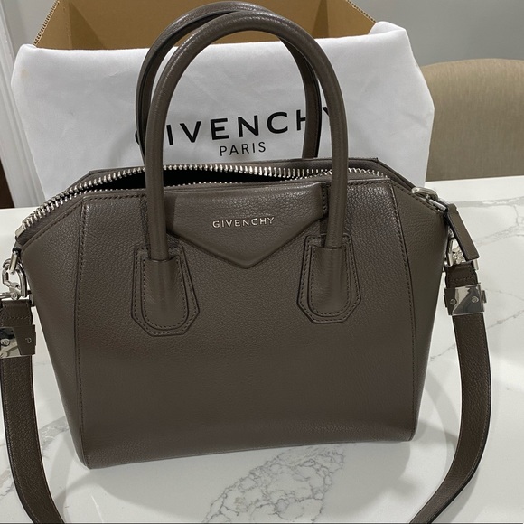 Givenchy Handbags - Givenchy Antigona Small